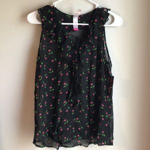 ☀️3 for $18
SUMMER SALE sleeveless tops! No Boundaries Junior large (11-13) New